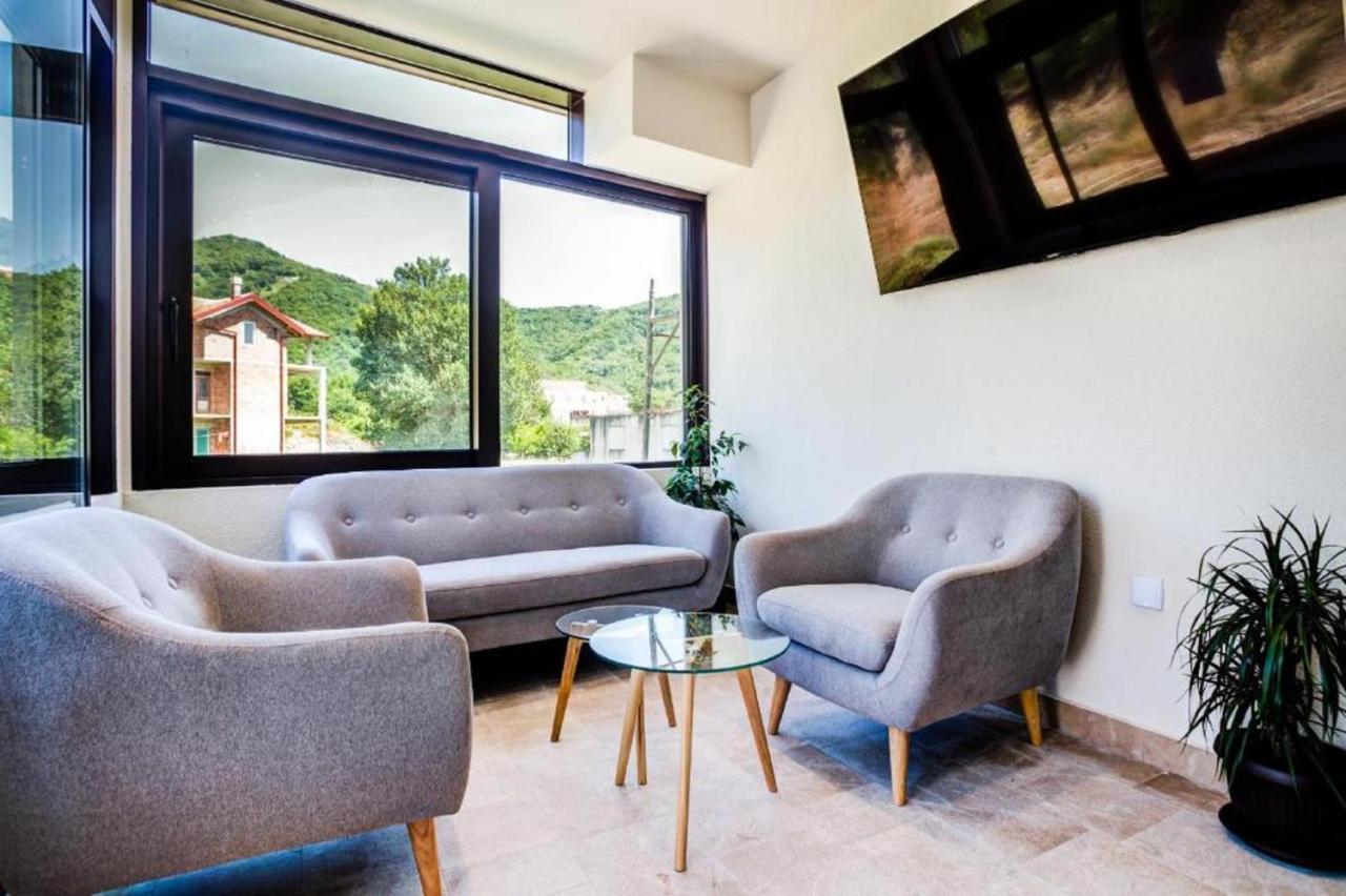 Hotel Odissey Jaz Budva Bagian luar foto